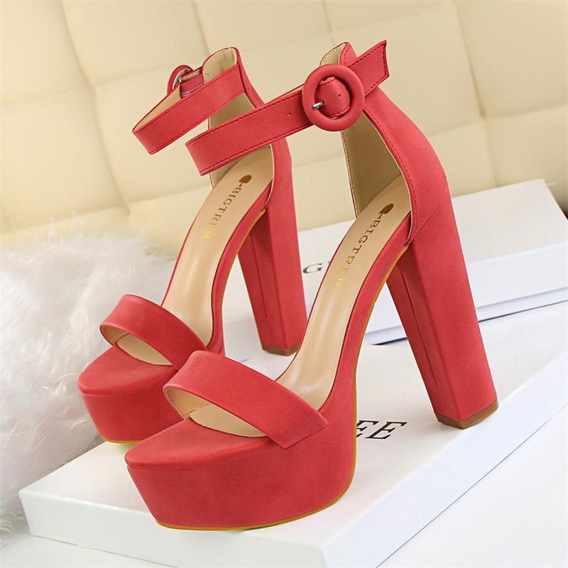Fashion New Fashion Simple Comfort Women Platform High Heels Sandals Summer Peep Toe Party Wedding Pumps Buckle Slimming Shoes