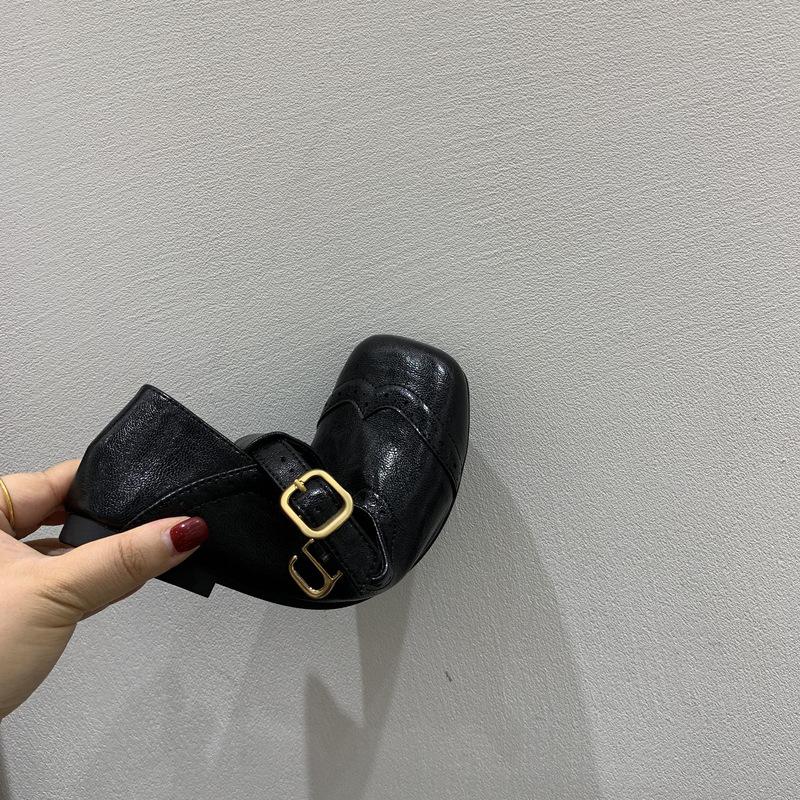 Retro Carved Square Head Shallow Mouth Single Shoes Flat-soled Small Leather Shoes Women's Niche Design French Mary Jane Shoes Autumn Women