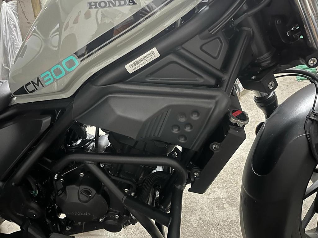 Kemy's Rebel 250/Rebel 500 Side Fairings (Side Covers, Side Panels, Engine Fairings) - Fits all model years 2017-2025 - Left and Right Set - Custom Pa