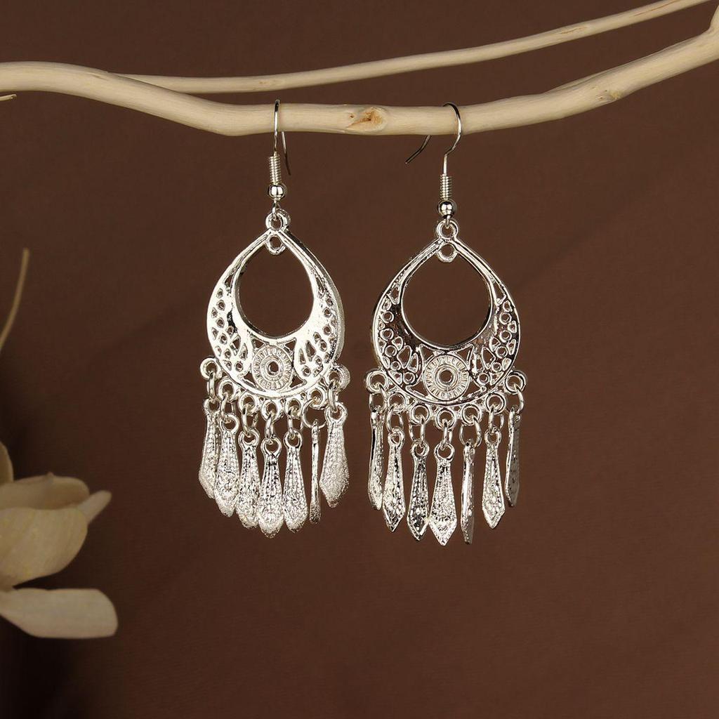 Retro Miao Silver Tassel Earrings: Ethnic Yunnan Long Dangle Women's Jewelry