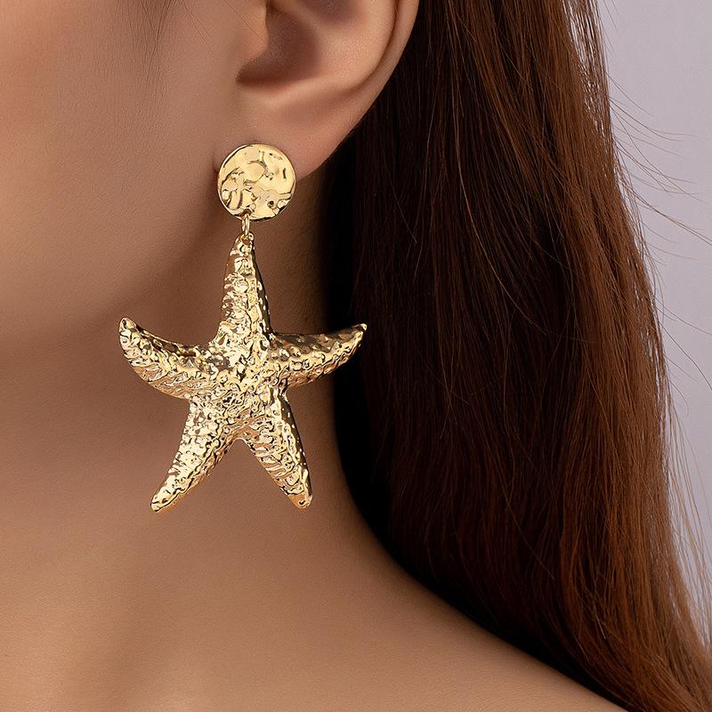 Vintage Gold Color Starfish Pendant Earrings for Women Fashion Metal Five Pointed Star Earrings Seaside Vacation Jewelry Gift