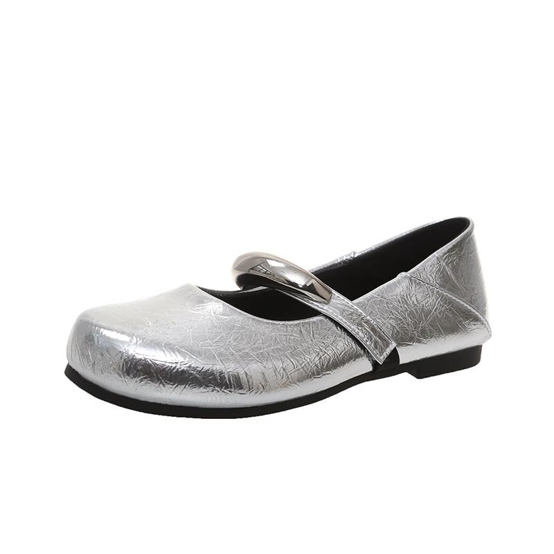 

Модные новые туфли Мэри Джейн из лакированной кожи с круглым носком, женские летние туфли-балетки из натуральной кожи с металлической декоративной отделкой, плоские туфли-лодочки 40 серебряный