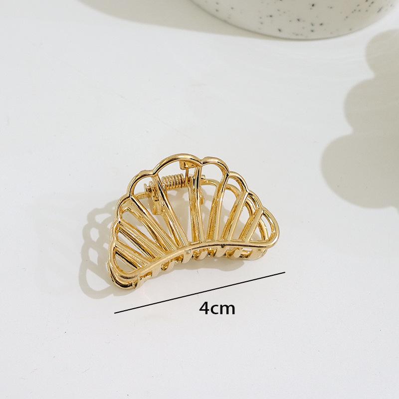Small Metal Shark Hair Clip for Girls - Korean Internet Celebrity Style Claw Clip Hair Accessory