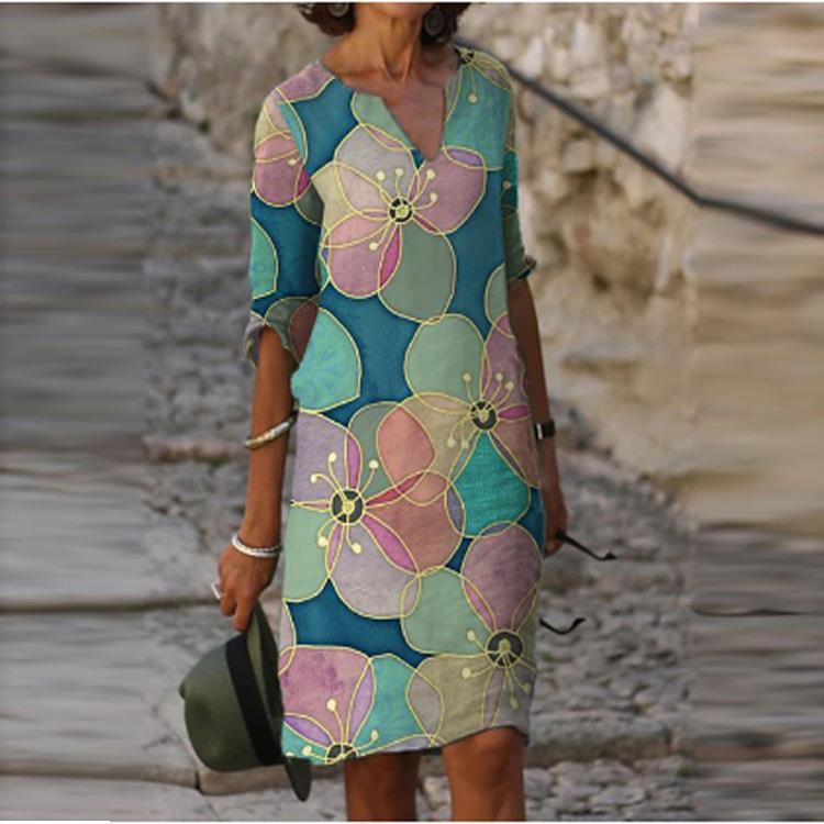 2025 Spring/Summer V-Neck Retro Print Dress for Middle-Aged Women