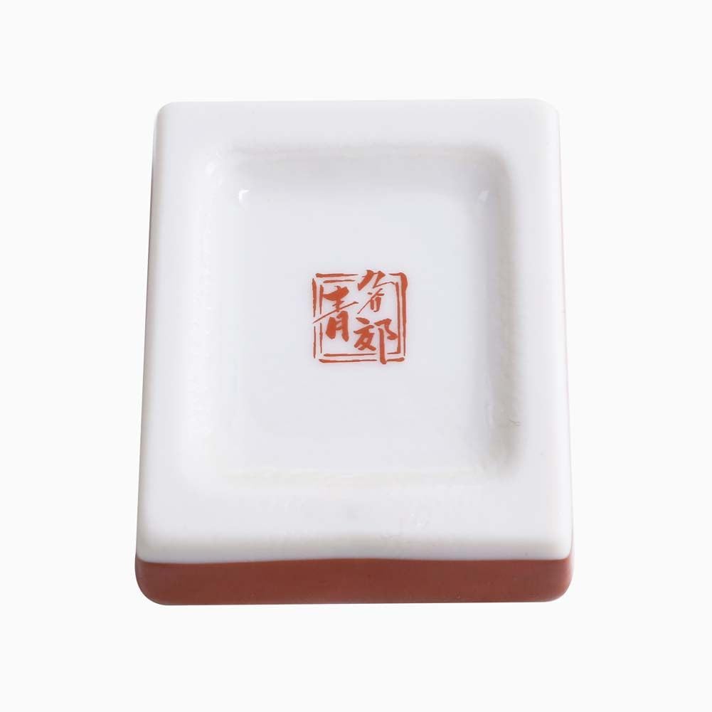 Hergestellt in Kutani, einem traditionellen Hokuriku Diese magnetische Keramikware verfügt über Aufglasur und Perfekt für Küche, Alltag und Essstäbchen Ein stilvolles und