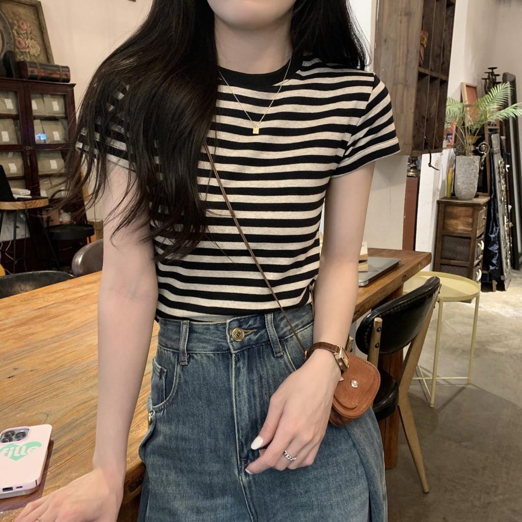Summer Korean Short Sleeve T-shirts for Women Clothing Vintage Stripe Casual Slim T Shirt Harajuku Students Y2k Tops Streetwear