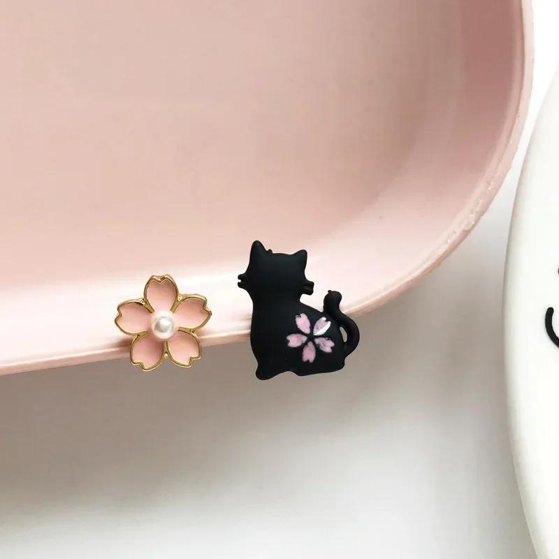 Cute Cartoon Fashion Silver Needle Playful and Cute Cat Flower Earrings Girl's Temperament Versatile Design Asymmetrical Earring