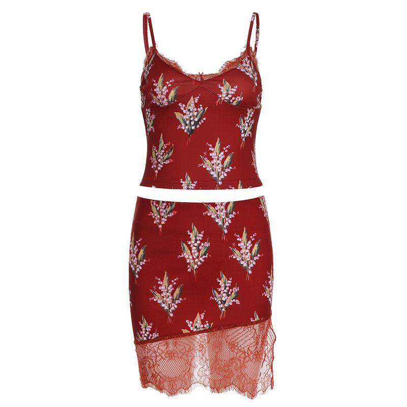 

H Дом Европейская и американская женская одежда Французский милый и пикантный стильный сексуальный костюм Цветочный топ на бретелях + Асимметричная кружевная короткая юбка Лето Red L