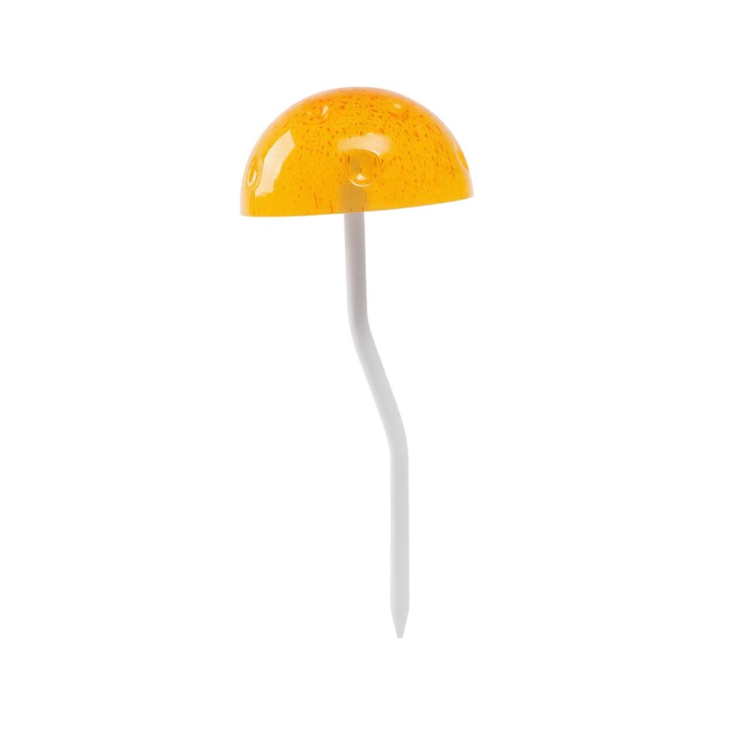 Iron Garden Decoration Mushroom Shaped Ground Stake Ornament Hand Painted Metal Sculpture for Outdoor Yard Landscape Art