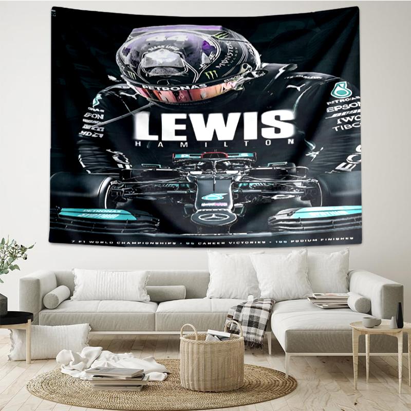 Tapestry s potiskem Lewise Hamiltona, Pozadí, Snadné zavěšení, Ideální do ložnice, kanceláře a obývacího pokoje, s estetickou nástěnnou dekorací.
