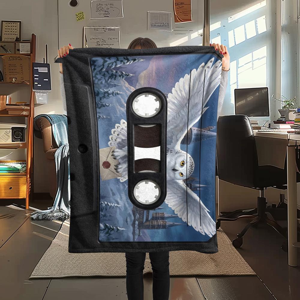 

Movie cassette pattern Print Flannel Blanket,High quality Comfortable for All Seasons,Home Decor,Warmth and Comfort,Perfect for Christmas Gifts 80cm x 120cm