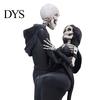 Day of The Dead Ornament Gothic Hugging Lover Skeleton Resin Statue, Mysterious Lovers Robe Statue Couple Figurine for Halloween Tabletop Window