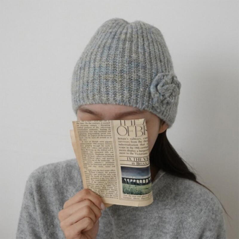 Women s Bokashi Wool Knit Corsage FW Beanie C8593_Khaki