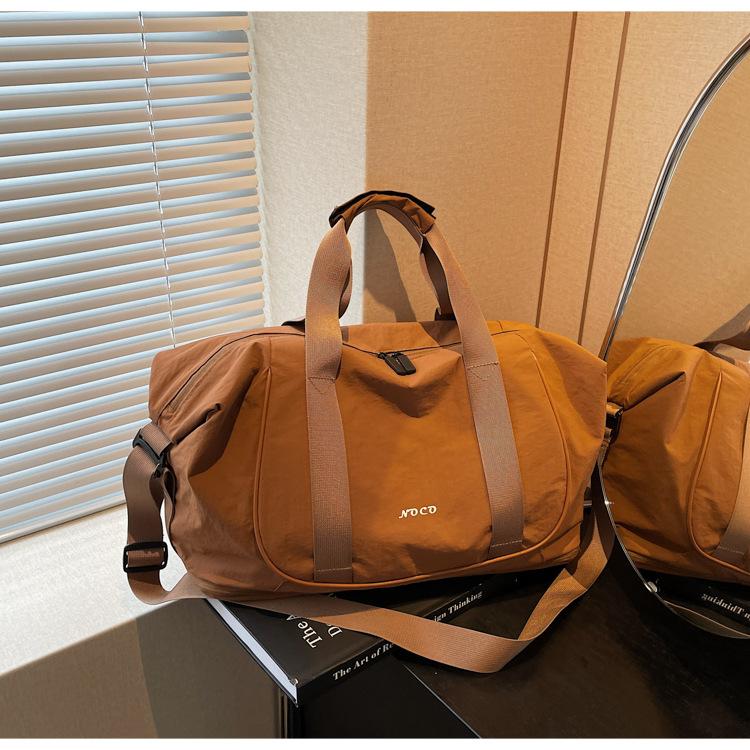 

Спортивная сумка для йоги 2025 новая портативная для активного отдыха повседневная на плечо мессенджер коричневый