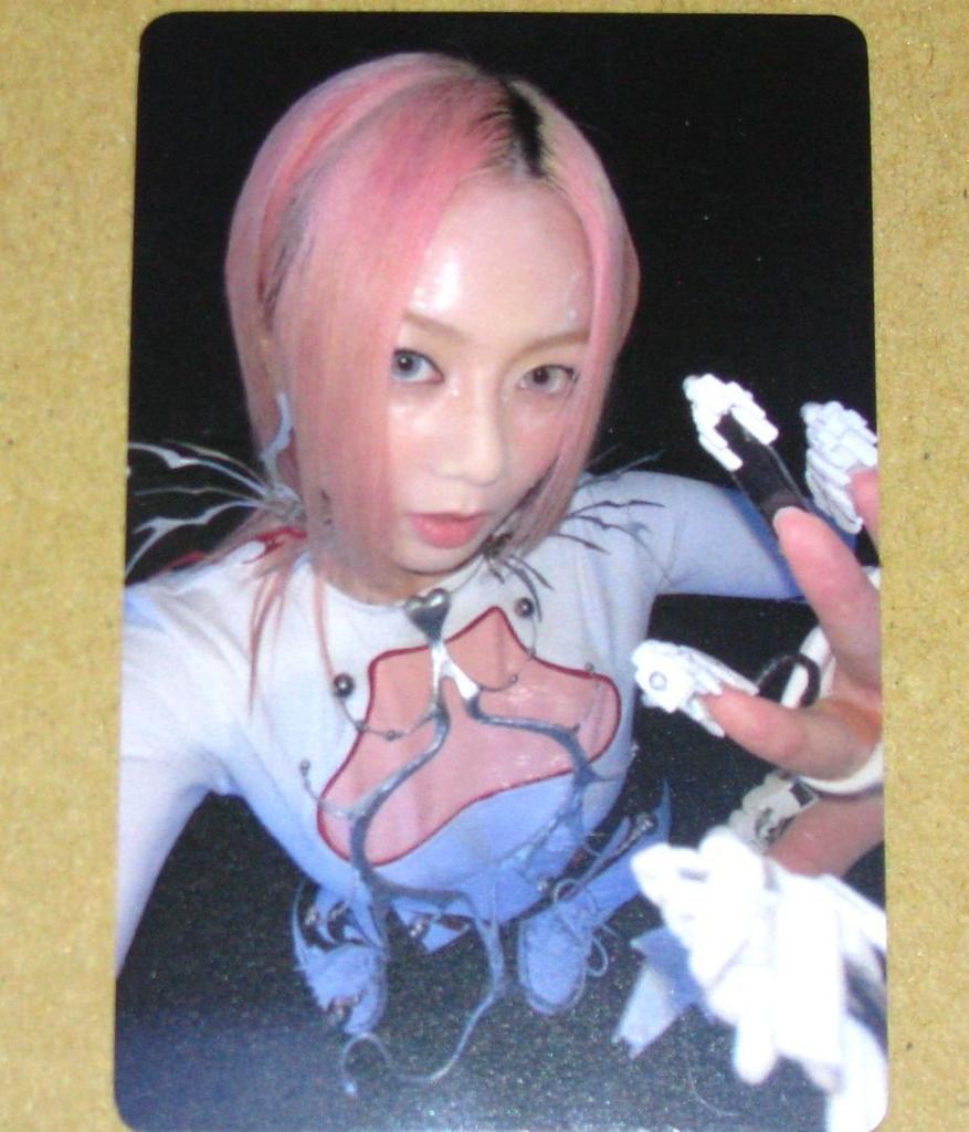 [USED] XG NEW DNA X VER Trading Card Hinata HINATA Weverse