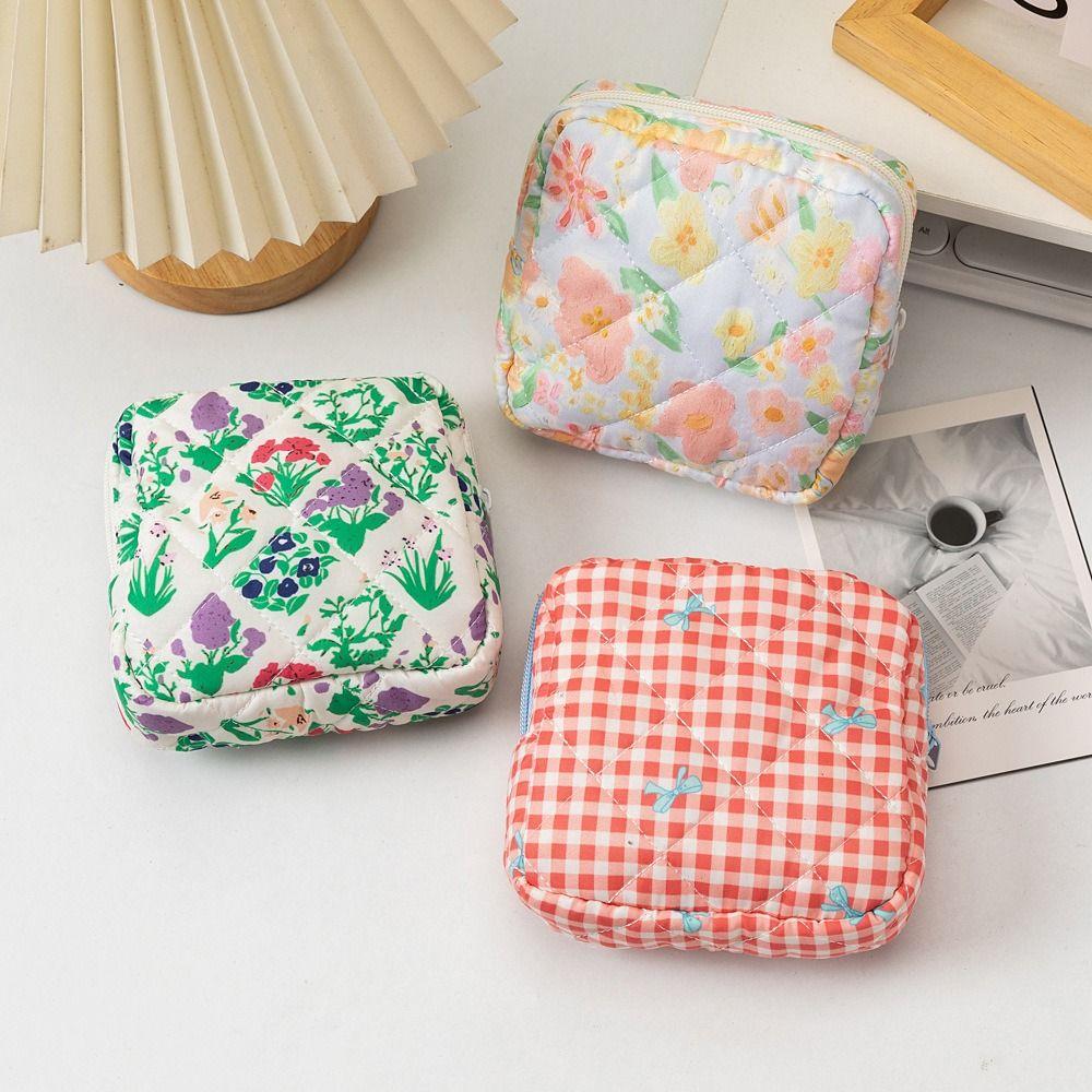 Quilted Cotton Sanitary Napkins Bag Travel Organizer Portable Storage Pouch Multipurpose Printed Floral Storage Bag Eerphones