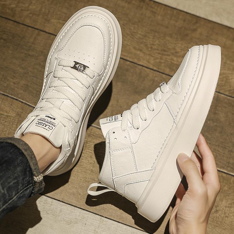 Feeling New Autumn and Winter High-top Inner Height Increase Sports and Leisure Small White Board Shoes