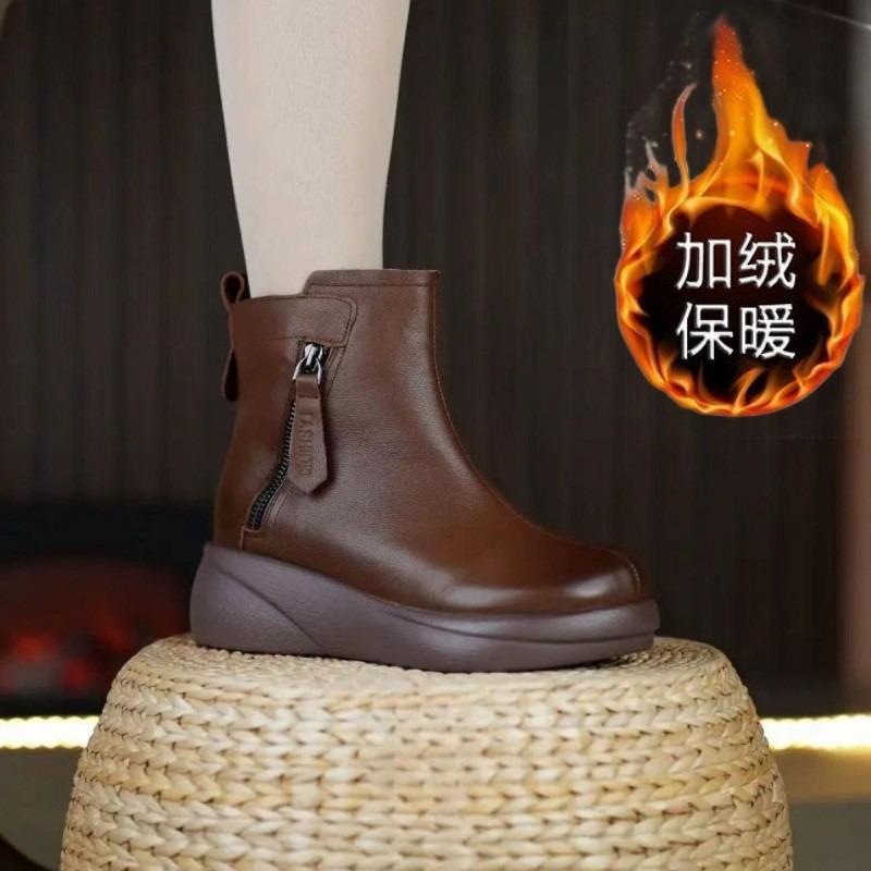 Mjuka läderpälsintegrerade halkfria modekängor dam mångsidiga plattbottnade staplade förtjockade bomullskängor vintervarma kängor
