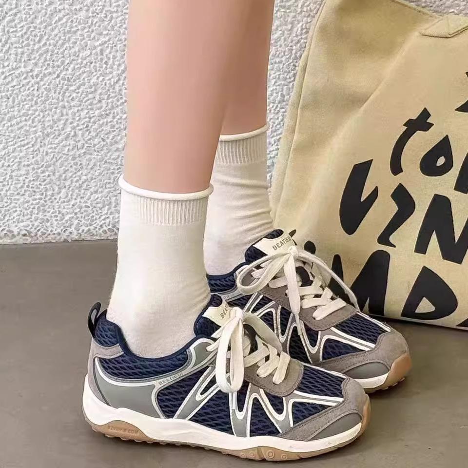 Herbst neue deutsche Trainingsschuhe Damen 2025 Mesh atmungsaktiv leicht weiche Sohle lässige Sportschuhe leichte Forrest Gump Schuhe