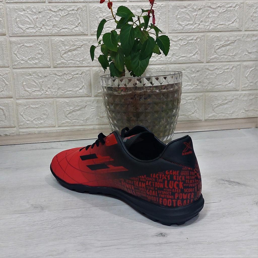 Kinetix Cross TF Rot-Schwarze rutschfeste Kunstrasen-Fußballschuhe