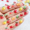 50 Stück Neue Nagelkunst Mini Weihnachtsfrüchte wie Kirschen Erdbeeren Charms Strasssteine DIY Bastelartikel für Nägel 3D Dekorationen