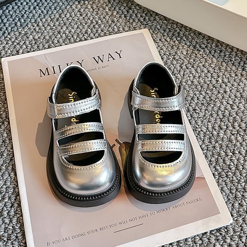 Kids Leather Shoes Round Toes Soild Color Girls Performance Shoes Hollowed-out 2025 Summer New Children Flat Shoes Hook&loop