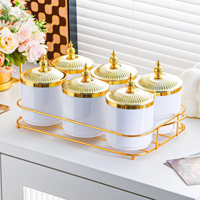 

ZISIZ Golden Round Grain Storage Jar Set
