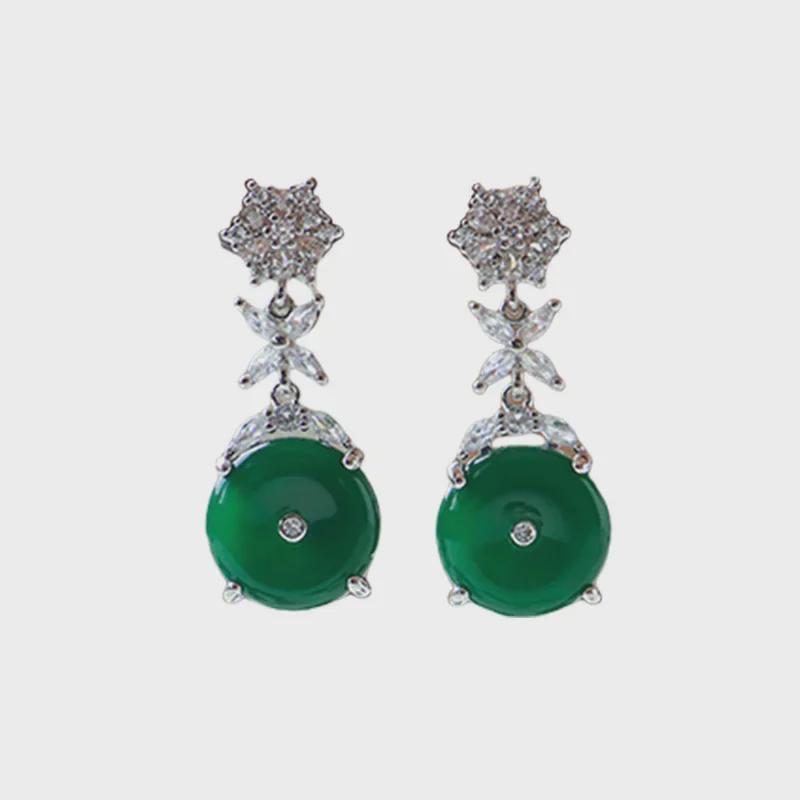 Elegant Retro Zircon Earrings: Chic, Versatile, and Luxurious Silver Needle Design