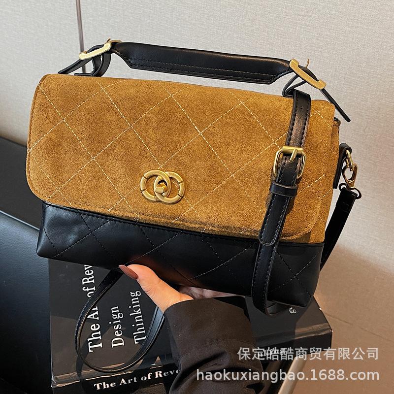 2025 autumn and winter new versatile small bag women's messenger bag Korean version ins popular diamond portable small square bag this year