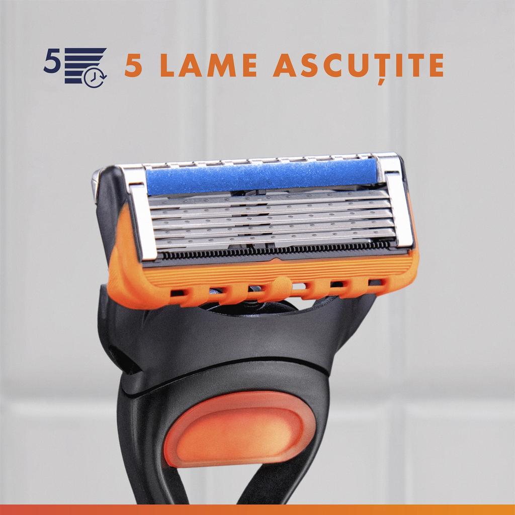 Gillette Fusion5 Men's Razor, 1 Razor Handle with 5-Blade Refills, Precision Trimmer, 5 Blades for a Close and Long-Lasting Shave