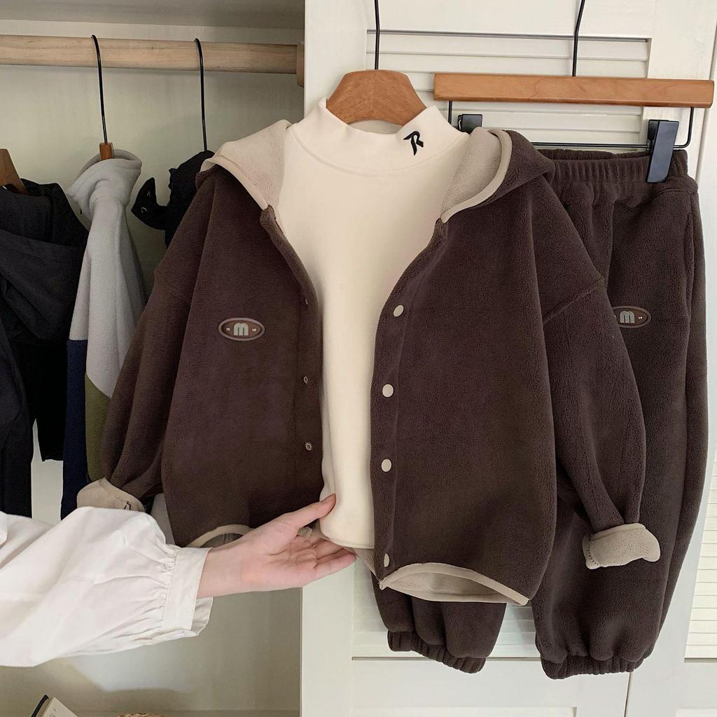 Kino Chlapecká zimní fleecová souprava: Korejský styl Zesílený teplý kabát a ležérní kalhoty dvoudílný