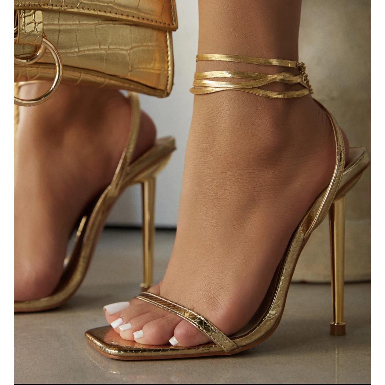 

Women s 2025 New Sandals Square Head Fine with Sexy Straps Strapless High Heels Europe and The United States Chain Fashion Shoes 36 золотистий