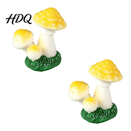 Fish Tank Waterscapes 2 Pcs Mini Mushroom Figurines Miniature Resin Figures DIY Craft Supplies for Micro Landscape Fairy Garden Aquarium,