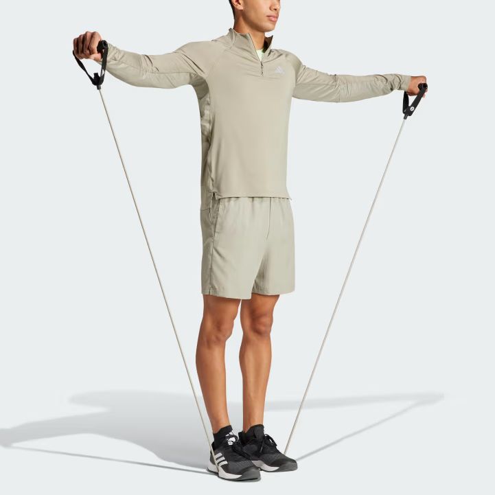 adidas Camiseta de manga larga con cremallera 1/4 para entrenamiento en el gimnasio Silver Pebble para hombre IR5882