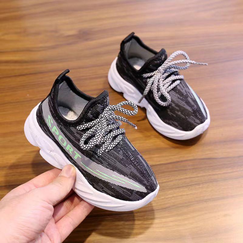 Men's and Women's Shoes, Spring New One-foot Non-slip Children's Running Shoes, Lightweight Breathable Mesh Casual Sneakers