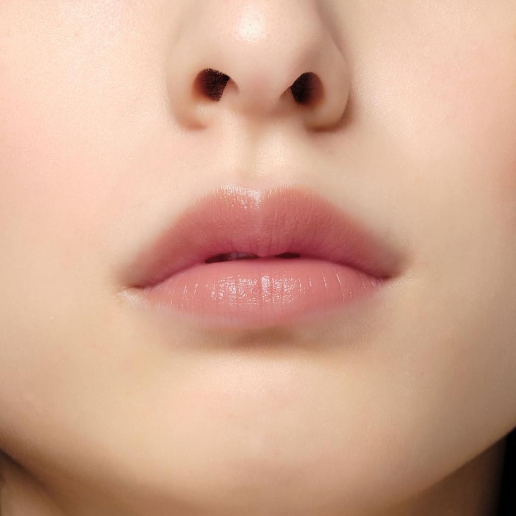 Osaji Nuance Lip Balm Gentle On the for Sensitive Blends In Well with the Leaves Lips Feeling Gives a Glossy Can Be Used As a Lip 03 Takarabako [lip