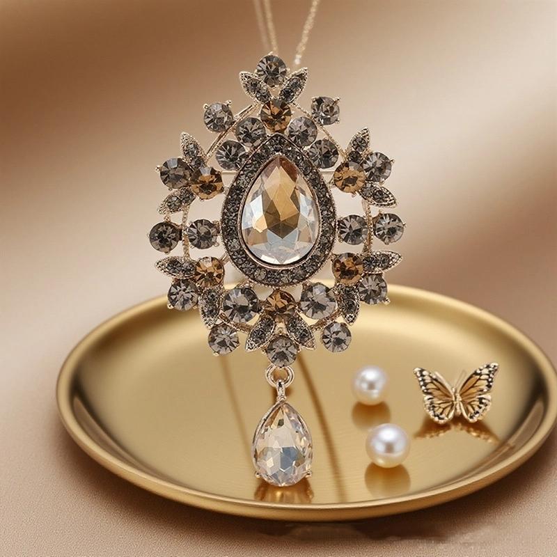 Fashion Vintage Baroque Brooches For Women Unisex Rhinestone Badge Pins Banquet Party Backpack Gifts Jewelry Accessories
