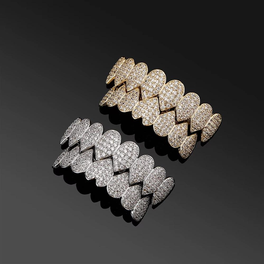 Hip Hop Iced Out Cuore 8 Denti Grillz Set Completo Superiore Inferiore Bling Zircone Copri Denti Decorazione Rapper Gioielli Dentali