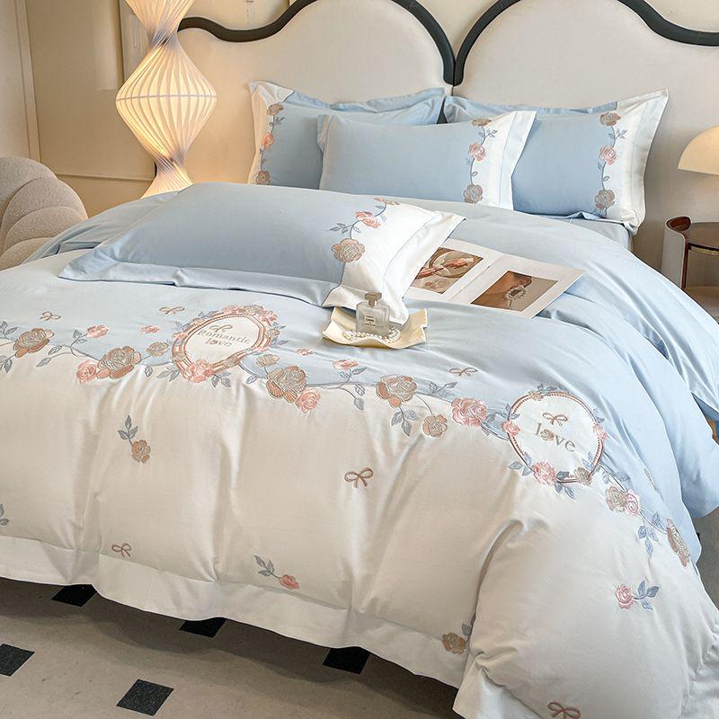 Set de lenjerie de pat de lux din bumbac integral cu broderie florală: Husă de plapumă și cearșaf de pat din bumbac de înaltă calitate cu fibre lungi.