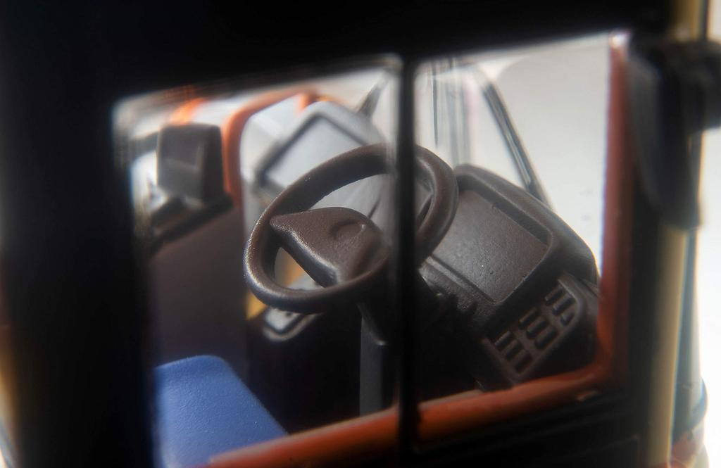 Tomytec Tomica Limited Vintage Neo Maßstab Isuzu Erga Tokai Bus Fertigmodell 1/64 LV-N245a