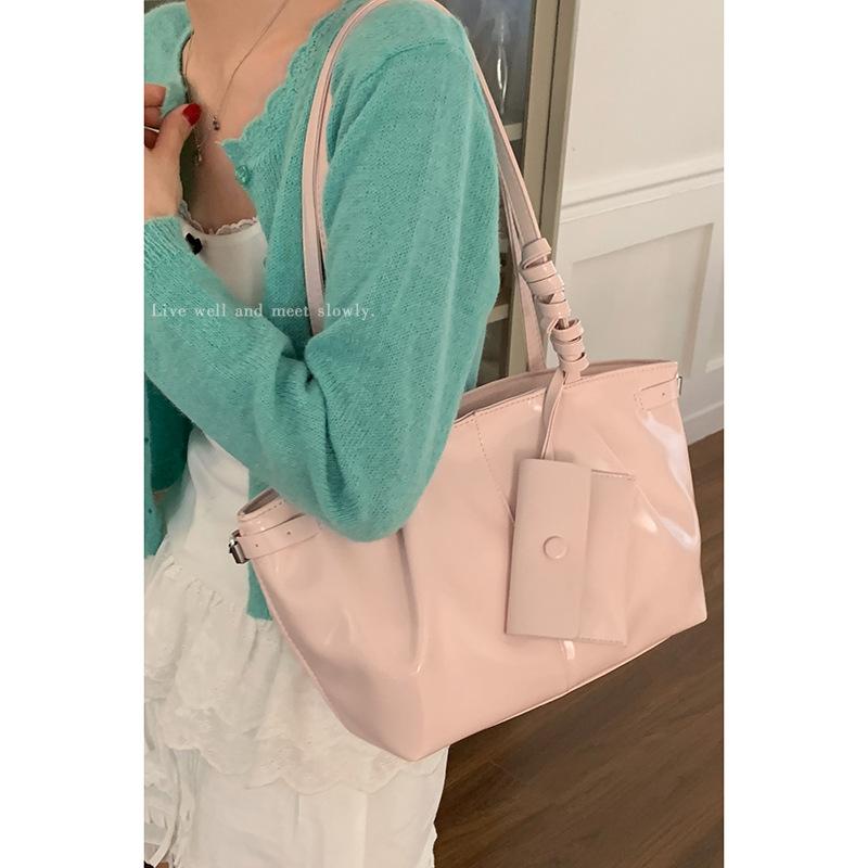 Spring fashion large capacity shoulder commuter bag women's bag 2025 new simple tote bag versatile underarm bag