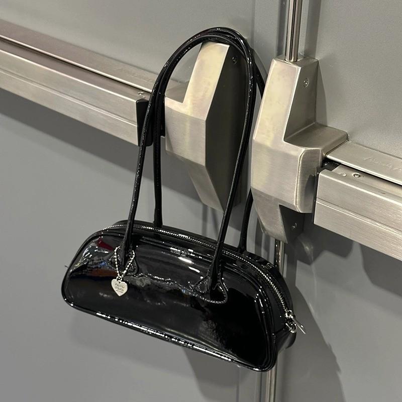 

IELGY женская красная сумка подмышки, простая повседневная сумка для боулинга с багетом большой вместимости, портативная чёрный