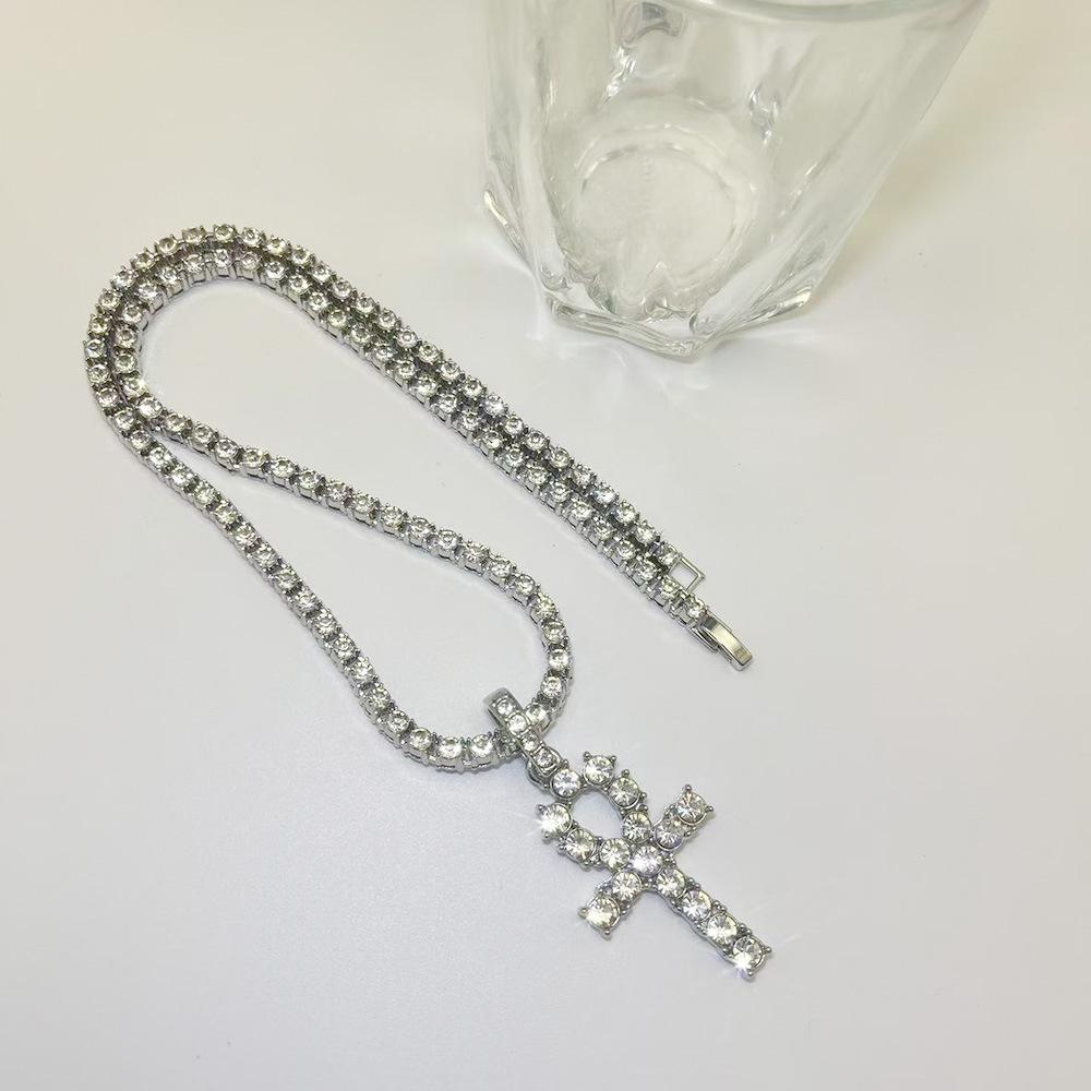 European-American Exaggerated Hip Hop Rhinestone Pendant Jewelry for Men & Women