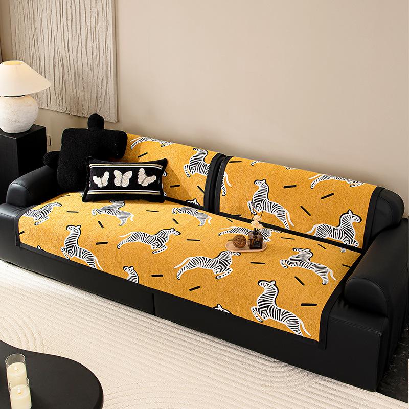 

New Four-Season Universal Cartoon Sofa Cushion Non-Slip Seat Cushion Chenier Living Room Sofa Cover Cover Cloth Towel 70*70cm