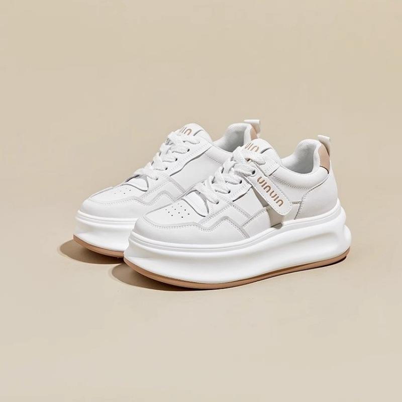 Platform white shoes, new height-increasing women's shoes in the spring of 2024, versatile fashion, popular soft leather sports and leisure board shoe