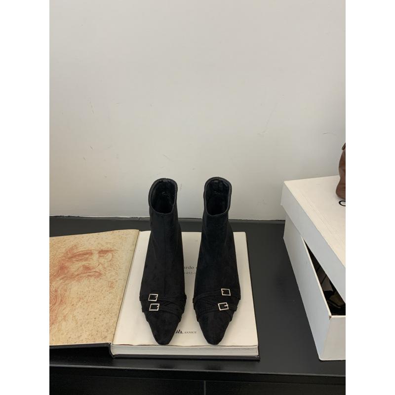 2025 Autumn and Winter Pointed Cat Heel Small Short Boots Low Heel Belt Buckle Thin Boots Women