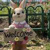 Cute Rabbit Wayfinding Sign Resin Painted Animal Ornaments Garden Lawn Miniature Items Kindergarten Standing Style Welcome Sign