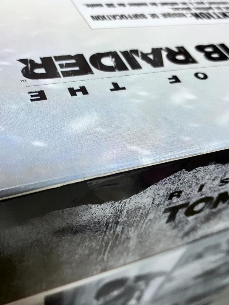 [USED] Play Arts Kai "Lara Croft" Tomb Raider Action Figure