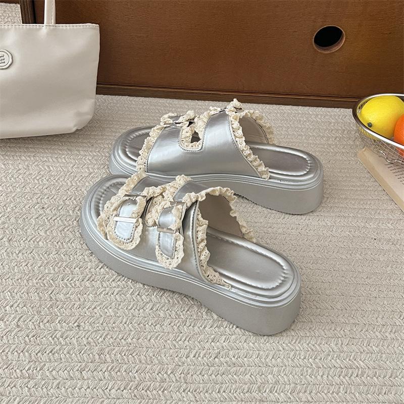 Fashion tassel popular thick-soled one-word slippers women's summer wear 2025 new high-end cool slippers