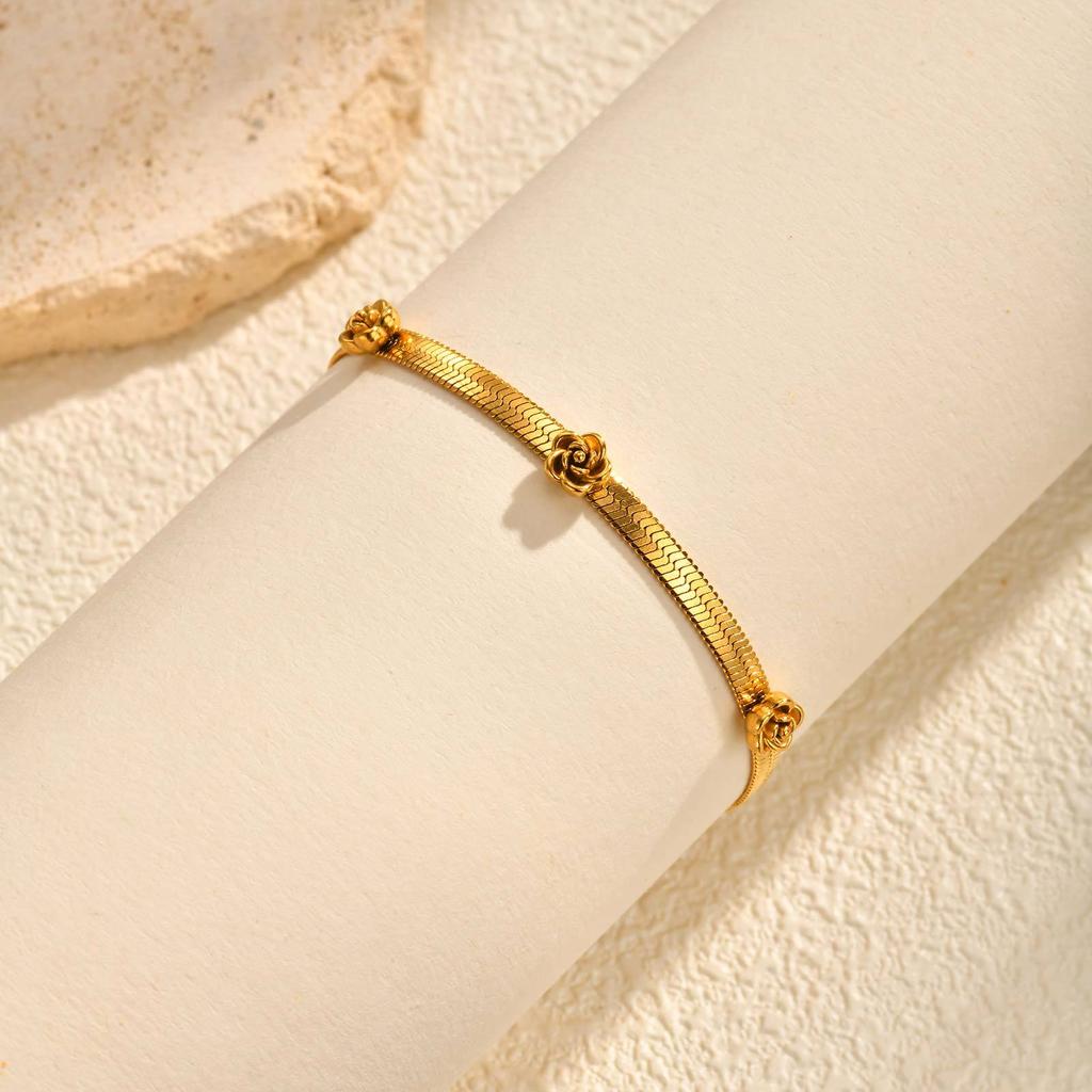 Women'S Fashion Stainless Steel Blade Chain Flower Bracelet 18K Gold Wind Jewelry Br-2746